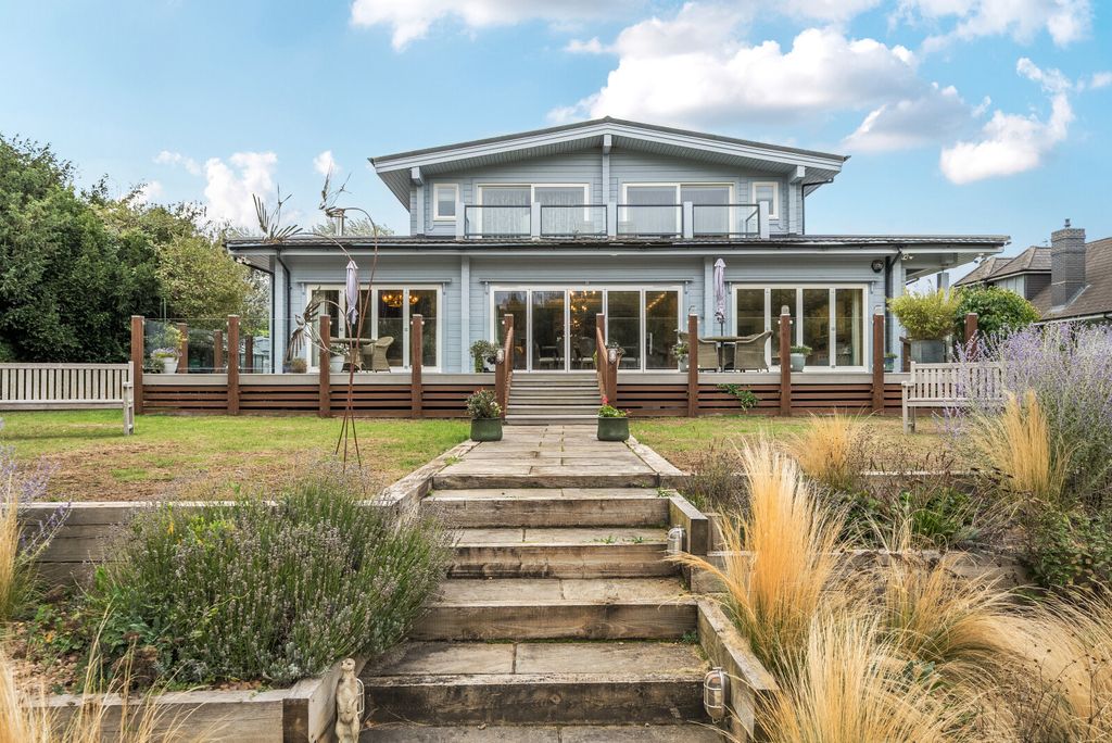 Property photo 3 of 25 1355471-3-68Caf80...