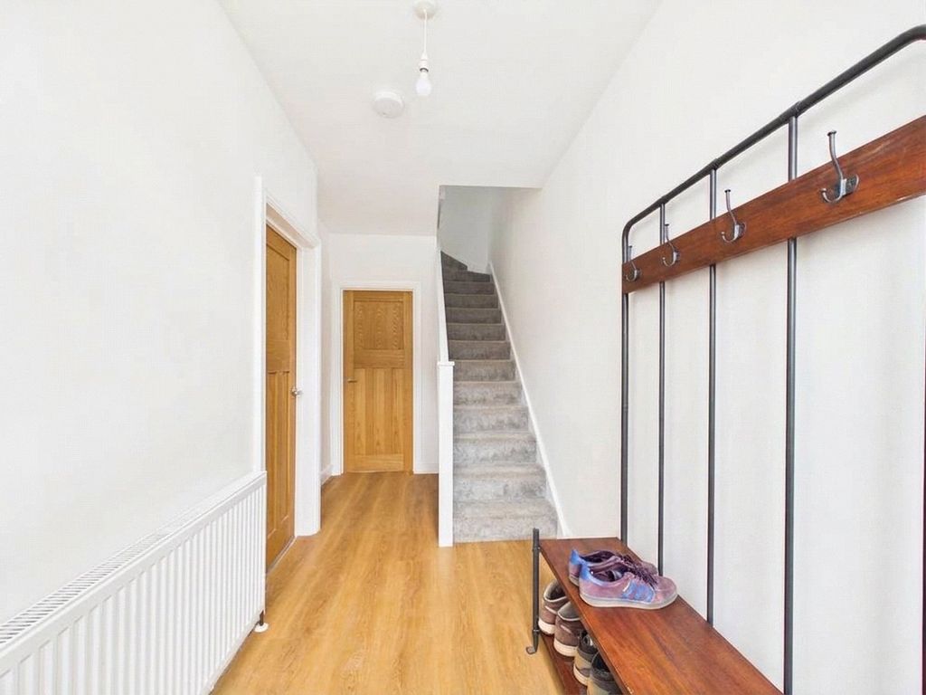 Property photo 2 of 19 Picture No. 11