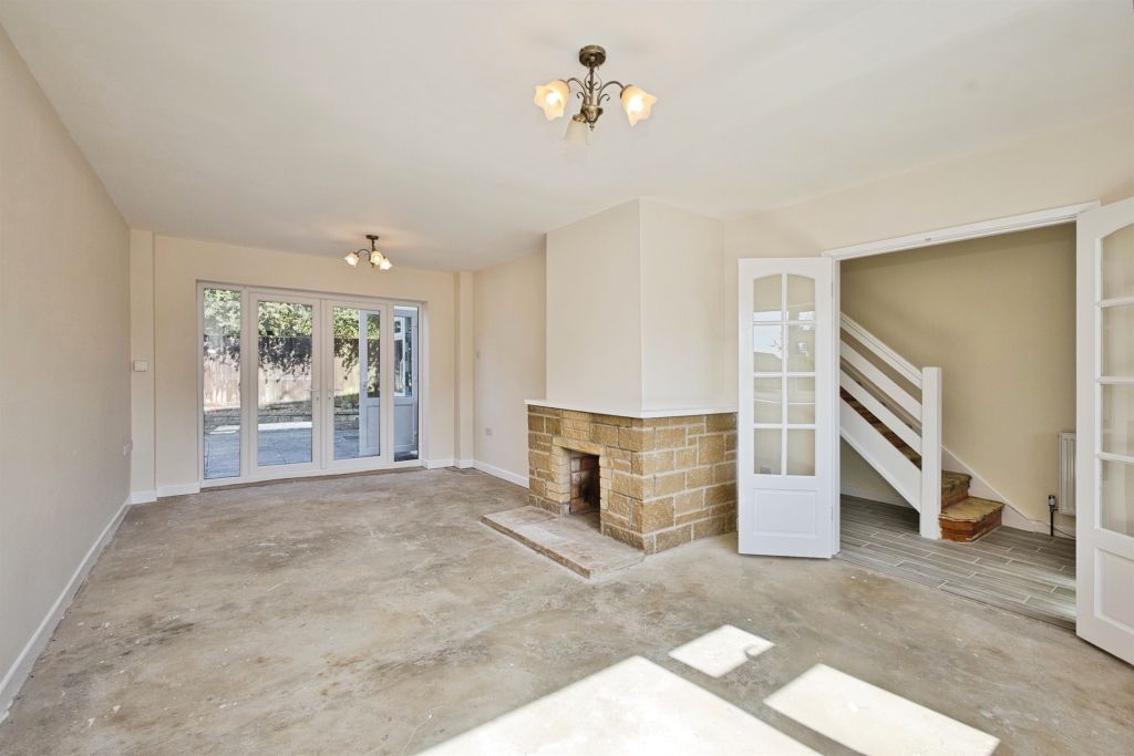 Property photo 3 of 18