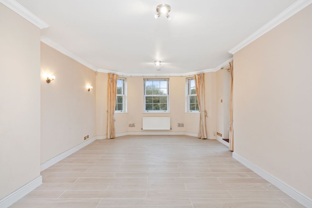 Property photo 2 of 9 Reception Room