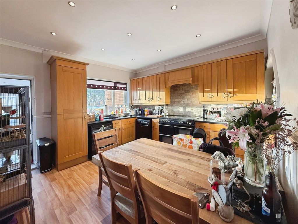 Property photo 3 of 20 1Cf3E81B-Image00009.Jpeg