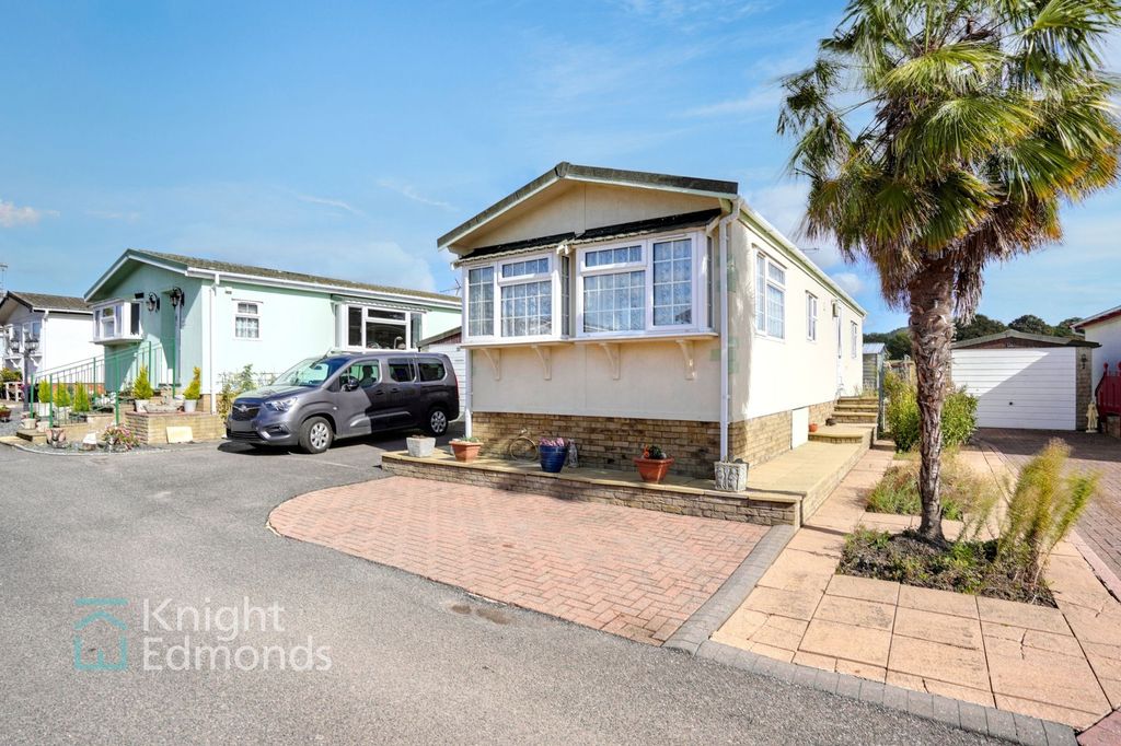 Property photo 1 of 12 Exterior