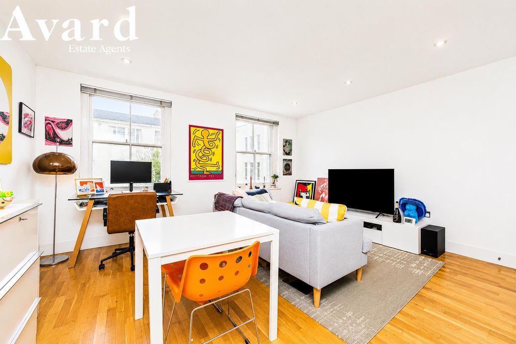 Property photo 3 of 11 35.Png