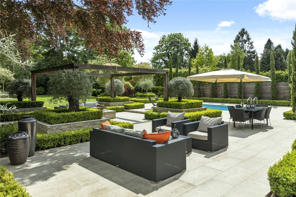 Property photo 3 of 16 Picture No. 17