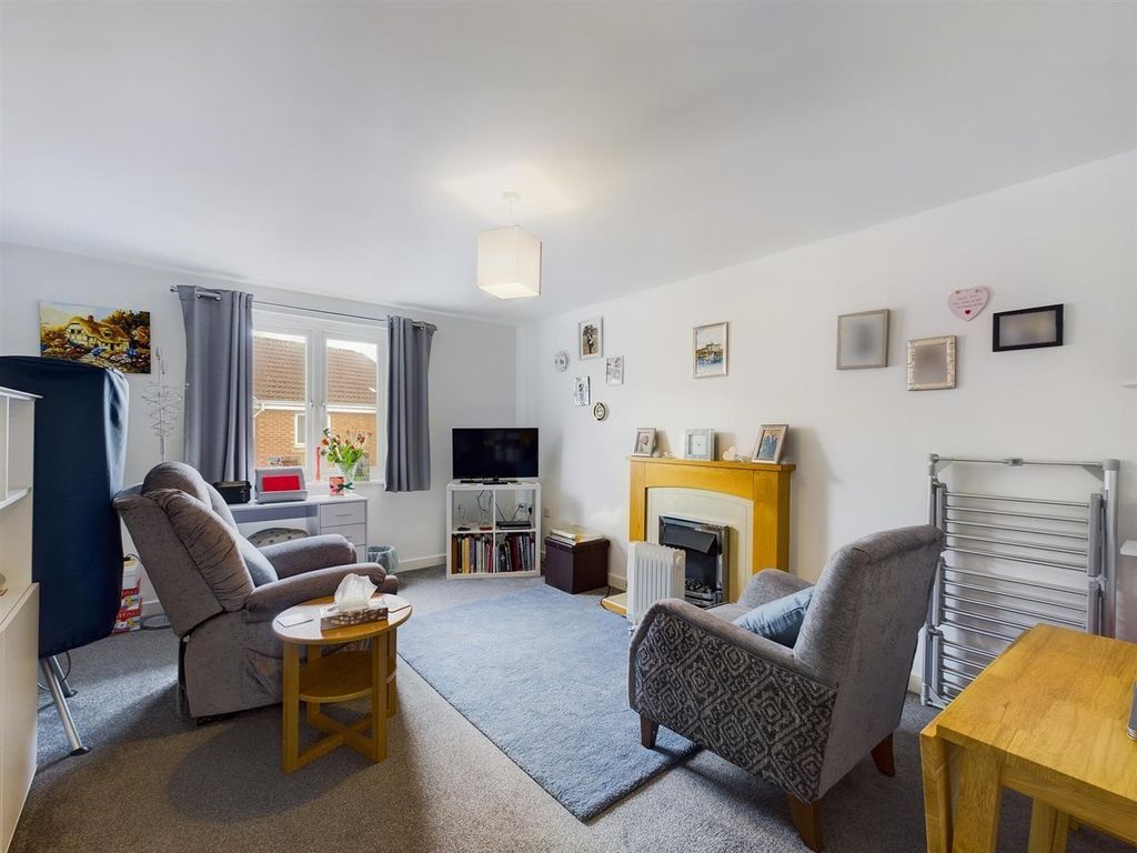 Property photo 2 of 7