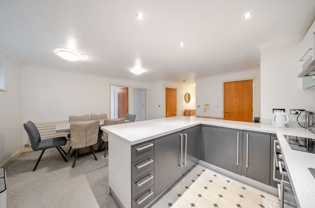 Property photo 2 of 21 Kitchen