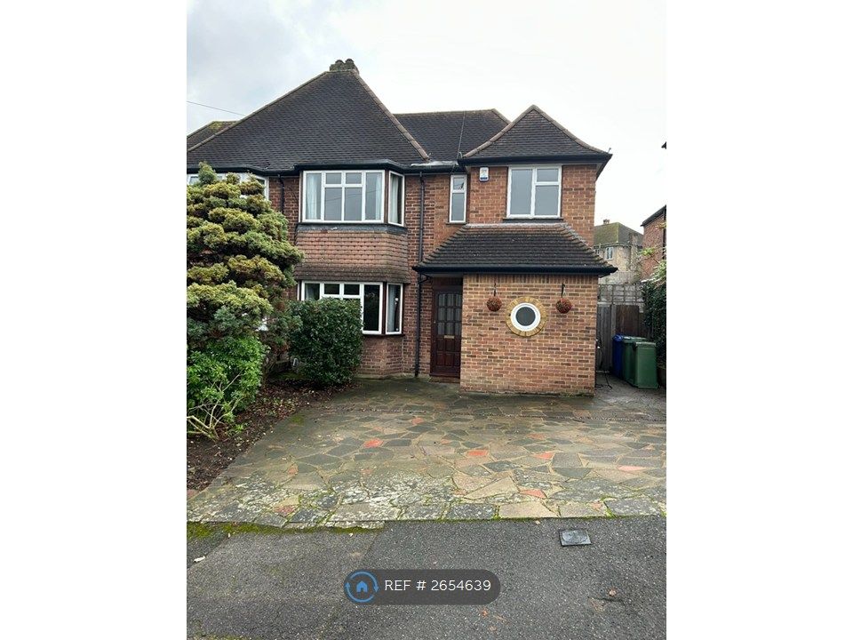 Property photo 1 of 13 Front Driveway And Electric Charging Point