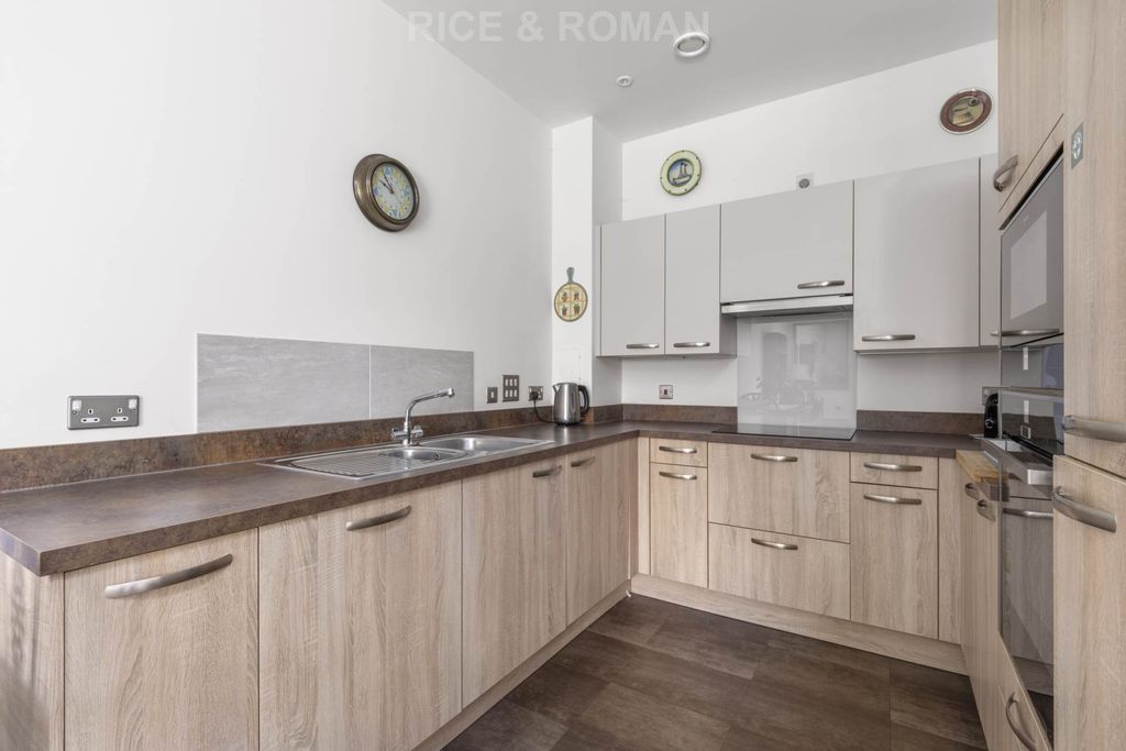 Additional image 8 of 2 bed flat for saleKeble Court, Fleet GU52