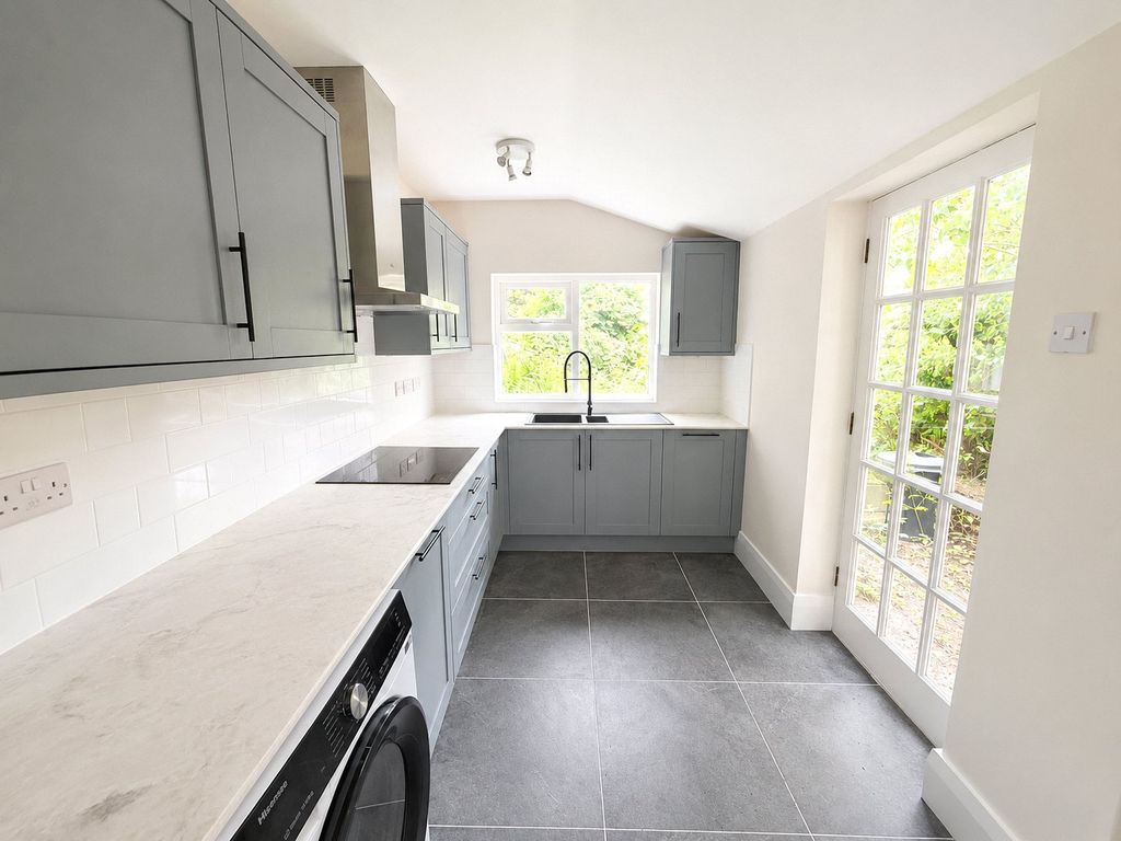 Property photo 2 of 14 Picture No. 04