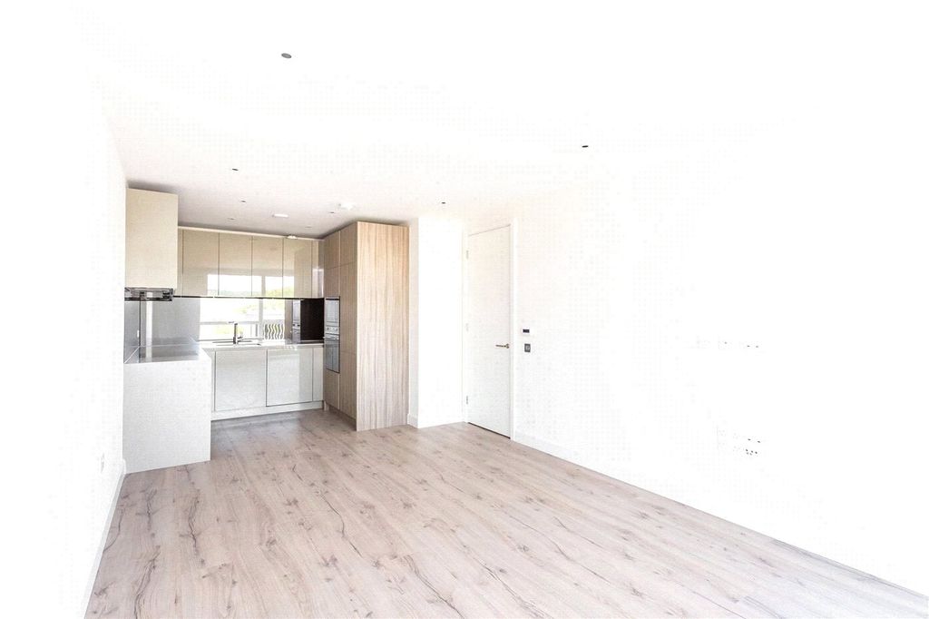 Property photo 3 of 12 Picture No. 17