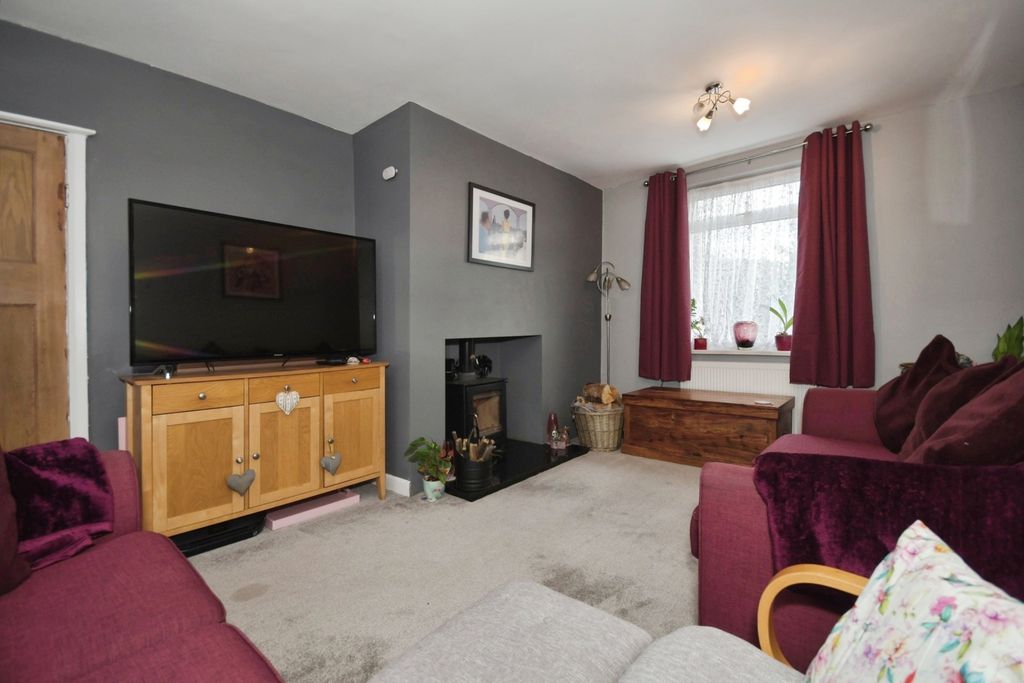 Property photo 2 of 16 Photo