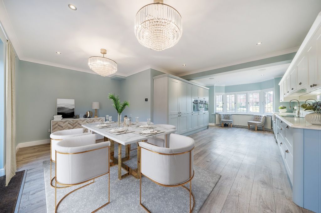 Property photo 2 of 35 Dining Area