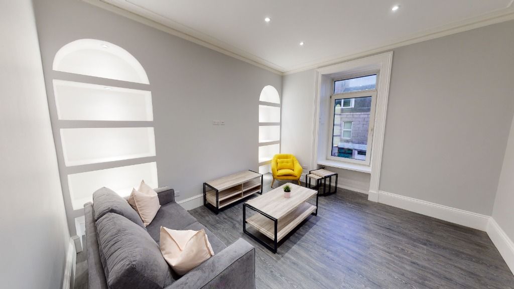 Property photo 3 of 13 Photo 3