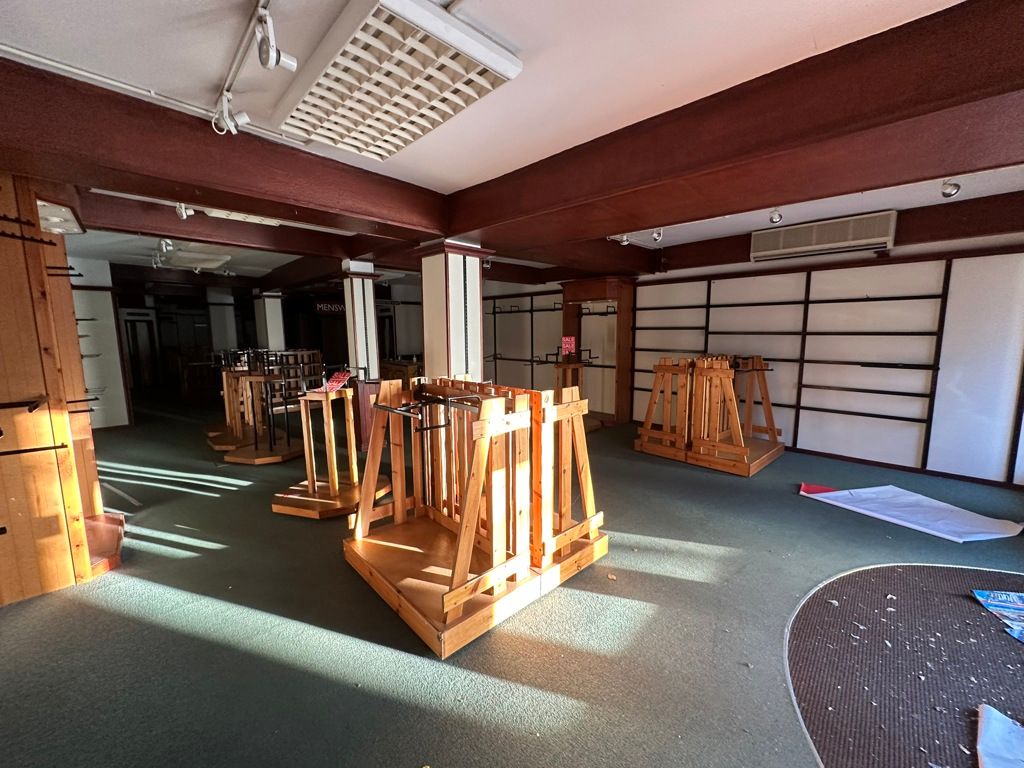 Property photo 2 of 6 Photo 1