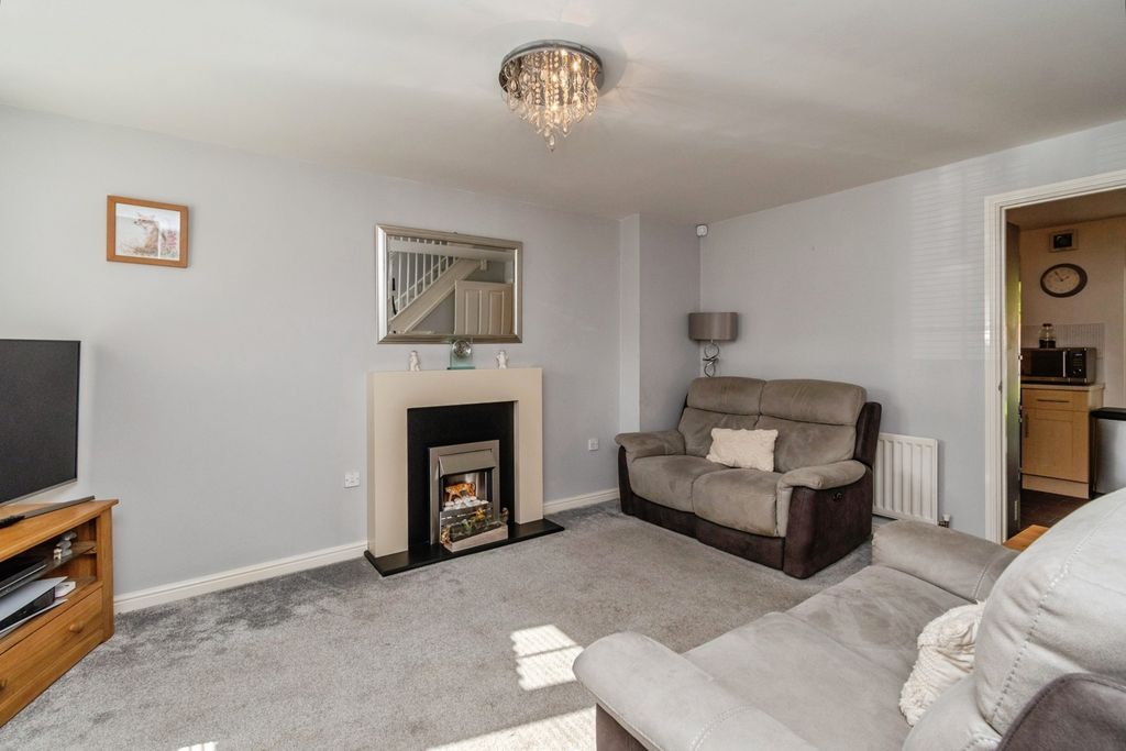 Property photo 3 of 20 Pbox-Img.Jpg