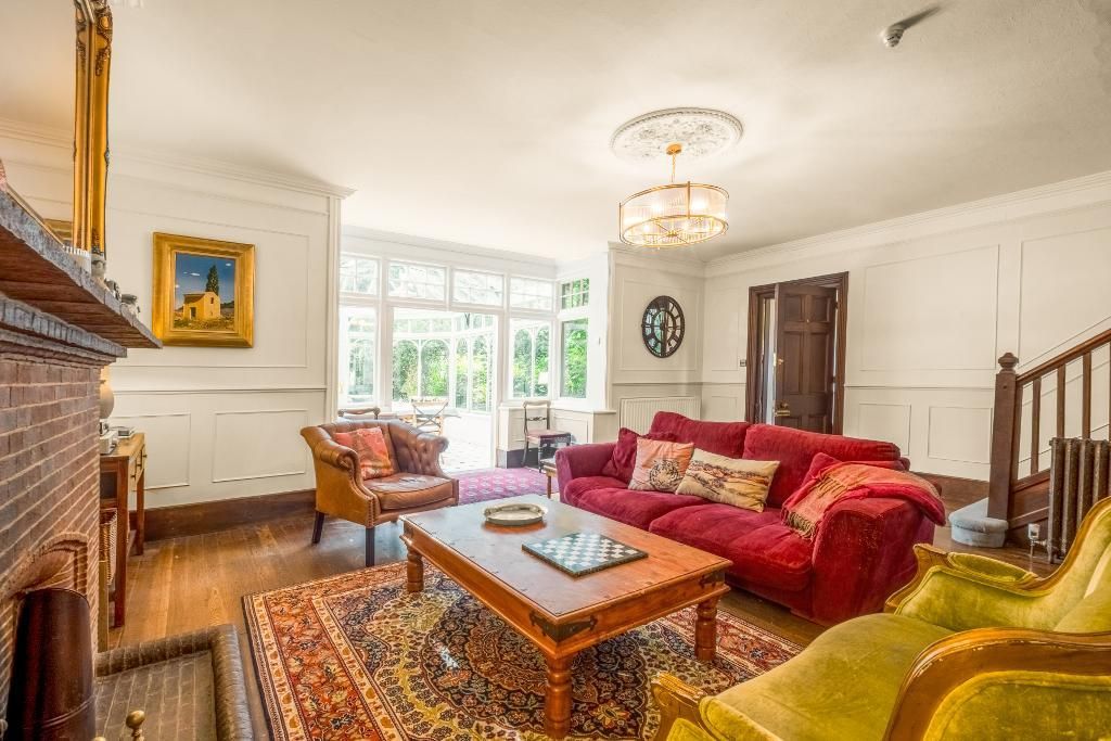 Property photo 2 of 16 Photo 2