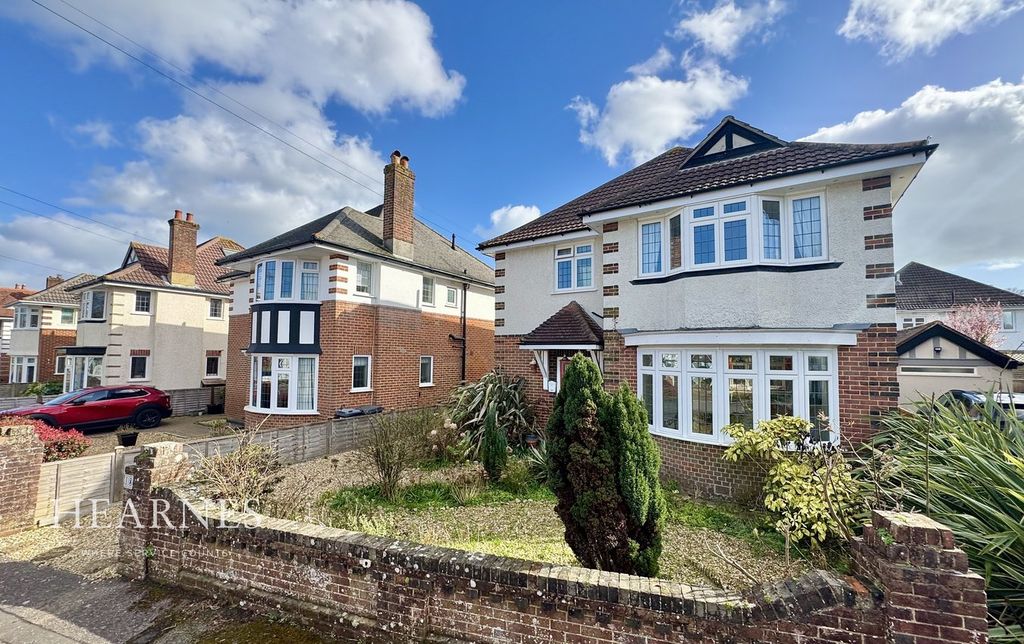 Property photo 1 of 23