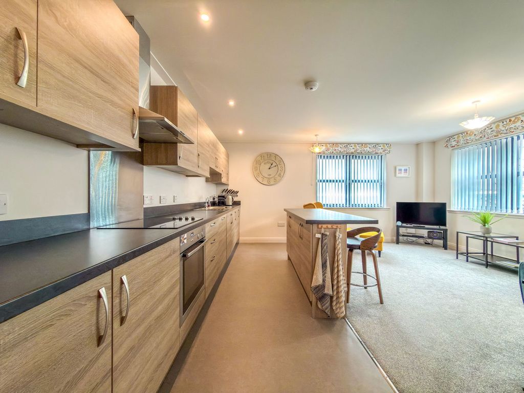 Property photo 3 of 21