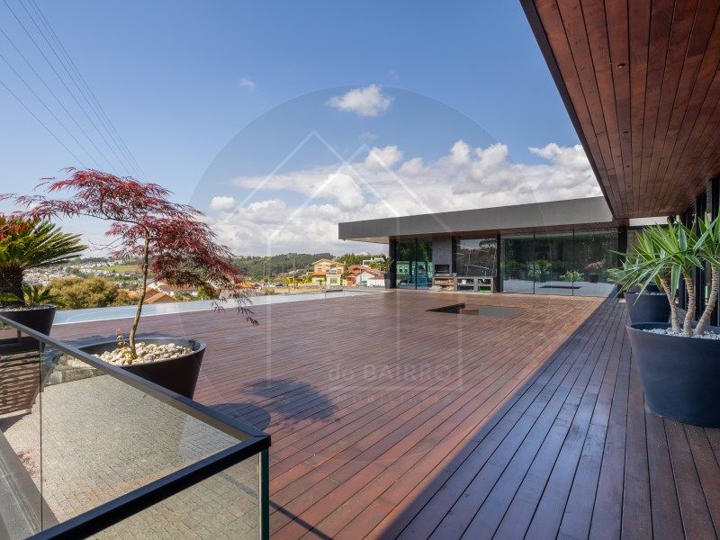 Property photo 3 of 50