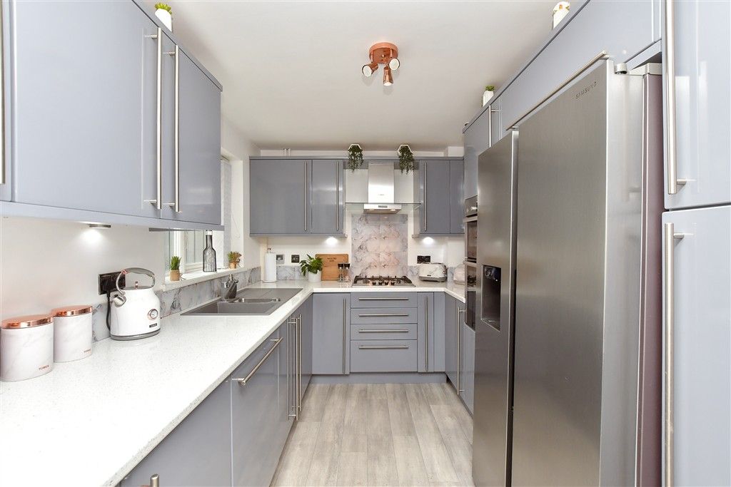 Property photo 3 of 20 Kitchen/Diner