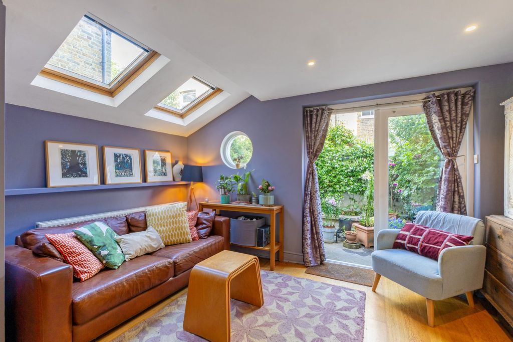 Property photo 2 of 11 Picture No. 26