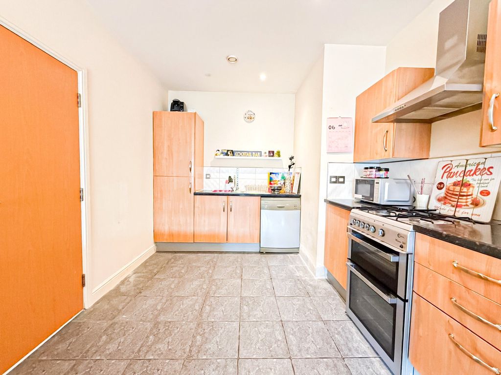 Property photo 2 of 11 Picture No. 03