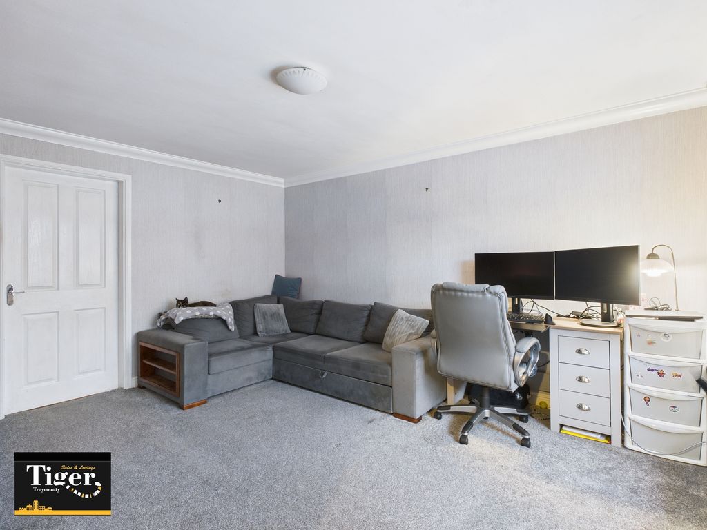 Property photo 2 of 15 Cam03440G0-Pr0510-Still004