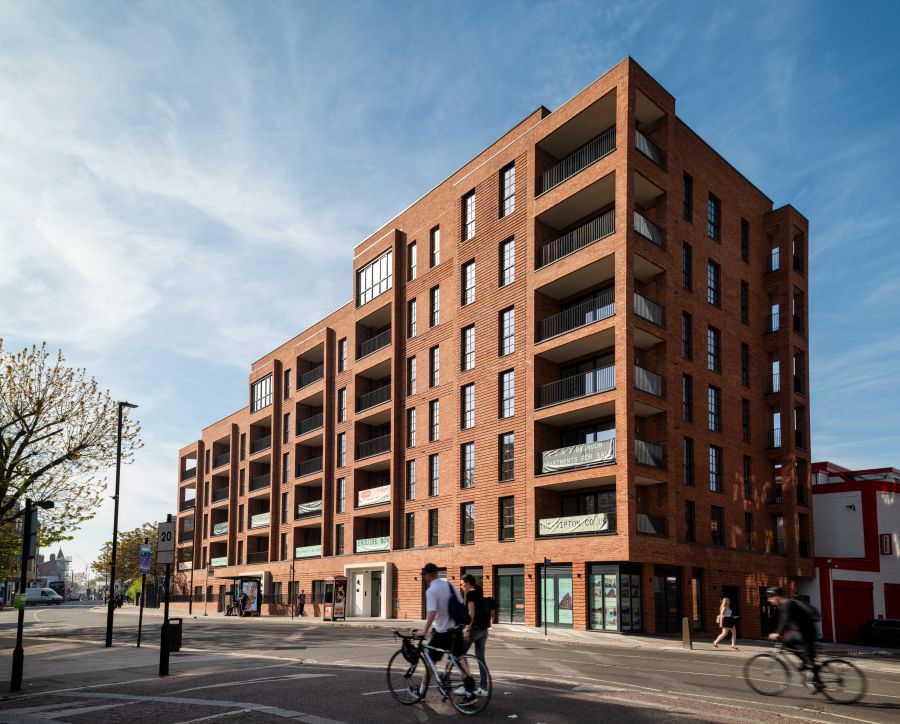 Property photo 2 of 13 Highgate Rd Kentish Town Ext-5.Jpg