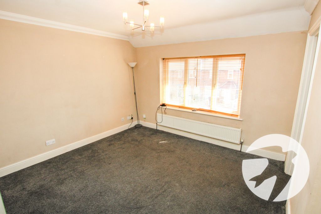 Property photo 2 of 6 Picture No. 12