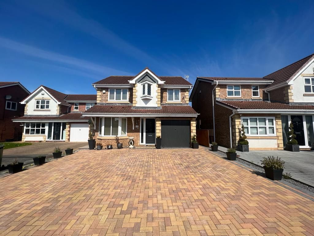 Property photo 2 of 15 External