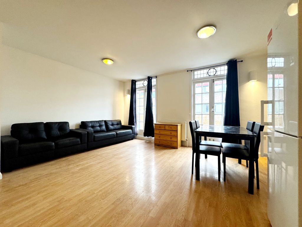 Property photo 2 of 6