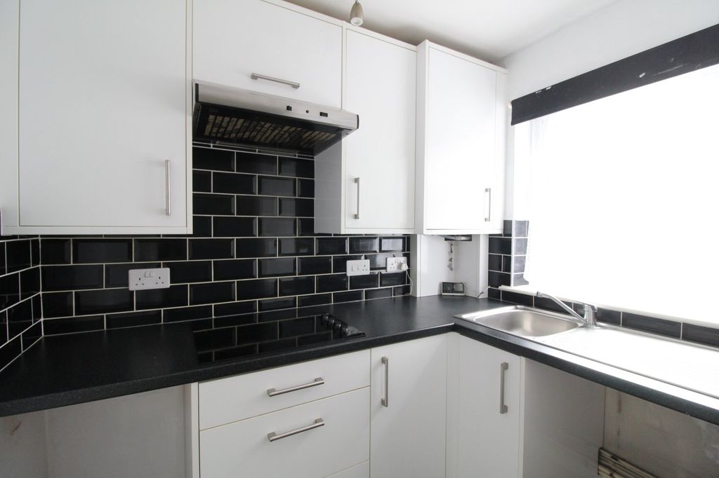 Property photo 3 of 6 Picture No. 03