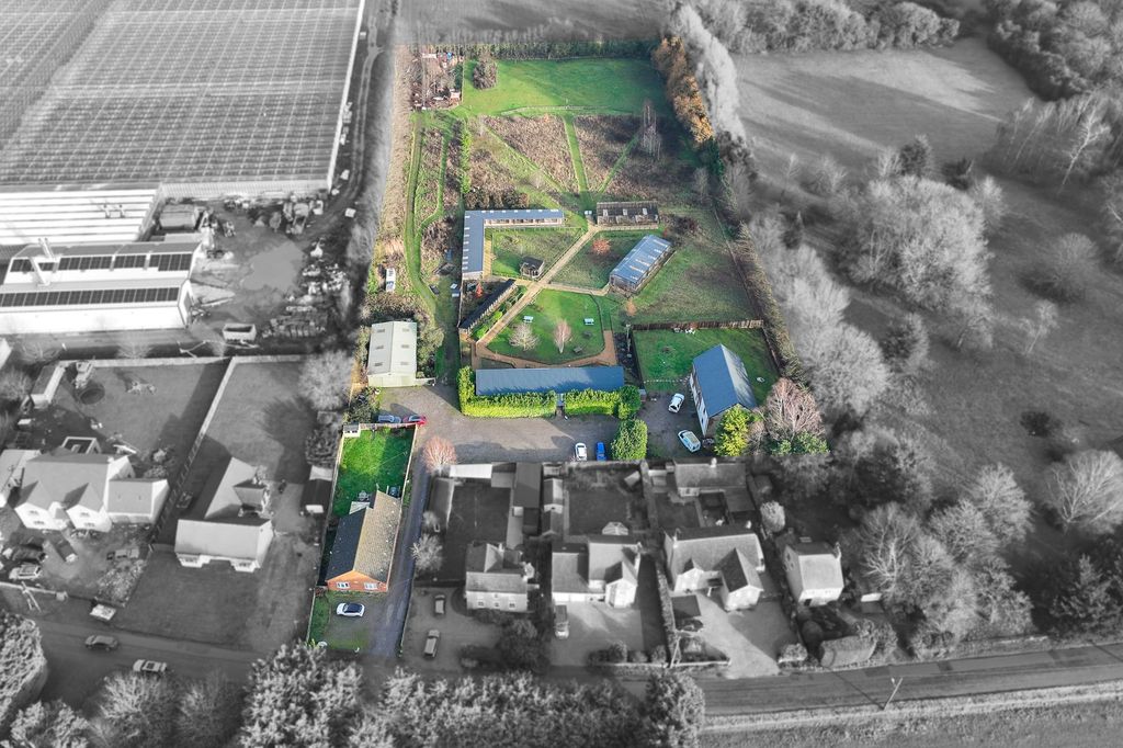 Property photo 1 of 40