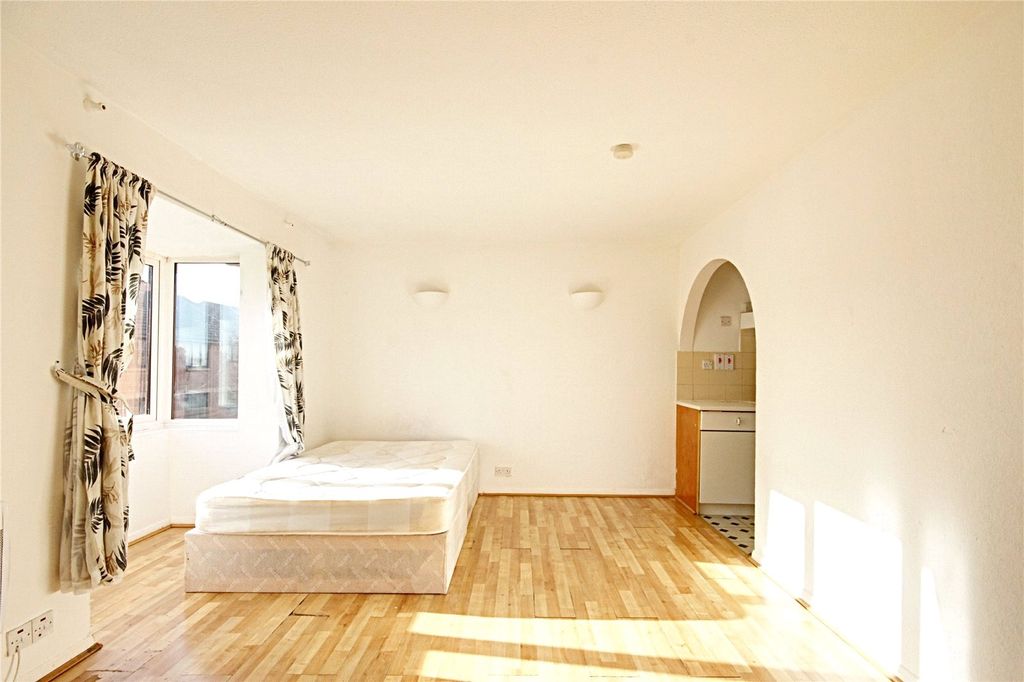 Property photo 3 of 11 Picture No. 08