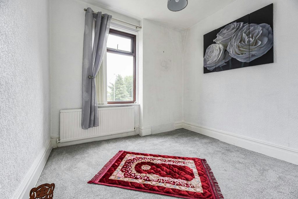 Property photo 2 of 13 Internal