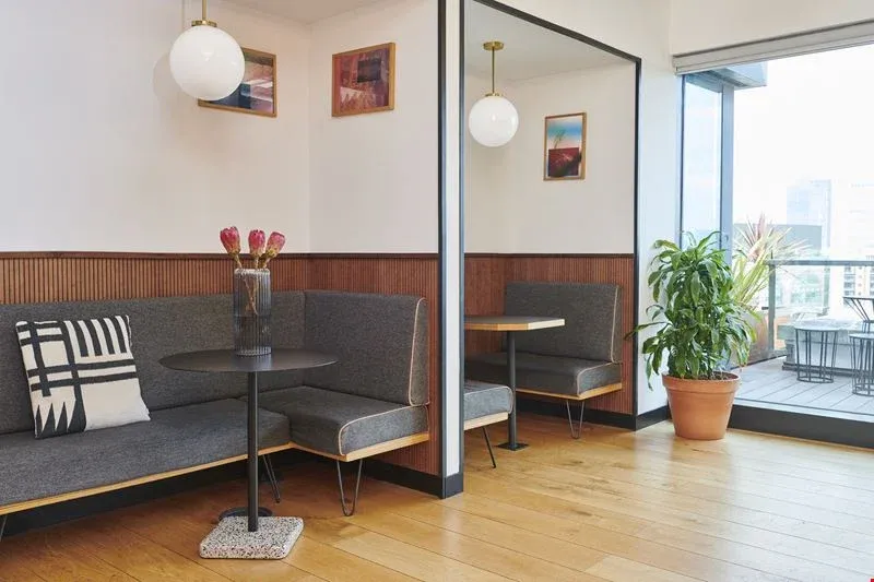 Property photo 3 of 7