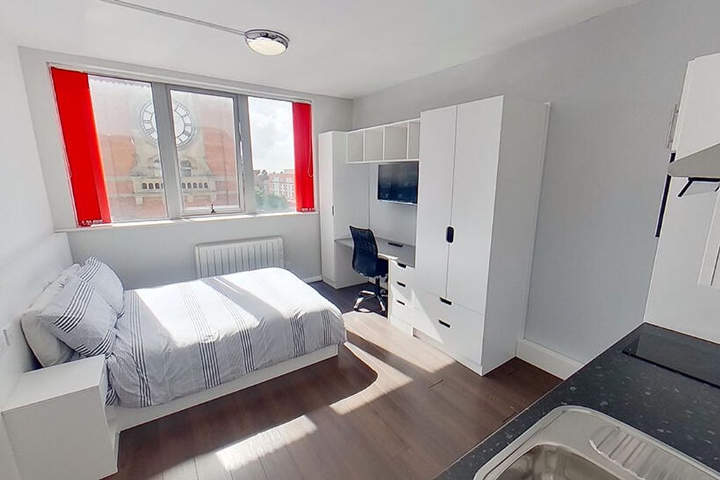 Property photo 1 of 4 Bright And Inviting Double Bedroom Featuring Ample...