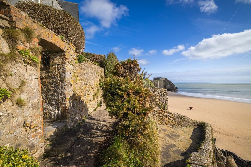 Additional image 5 of 7 bed semi-detached house for saleSt Julian Street, Tenby SA70