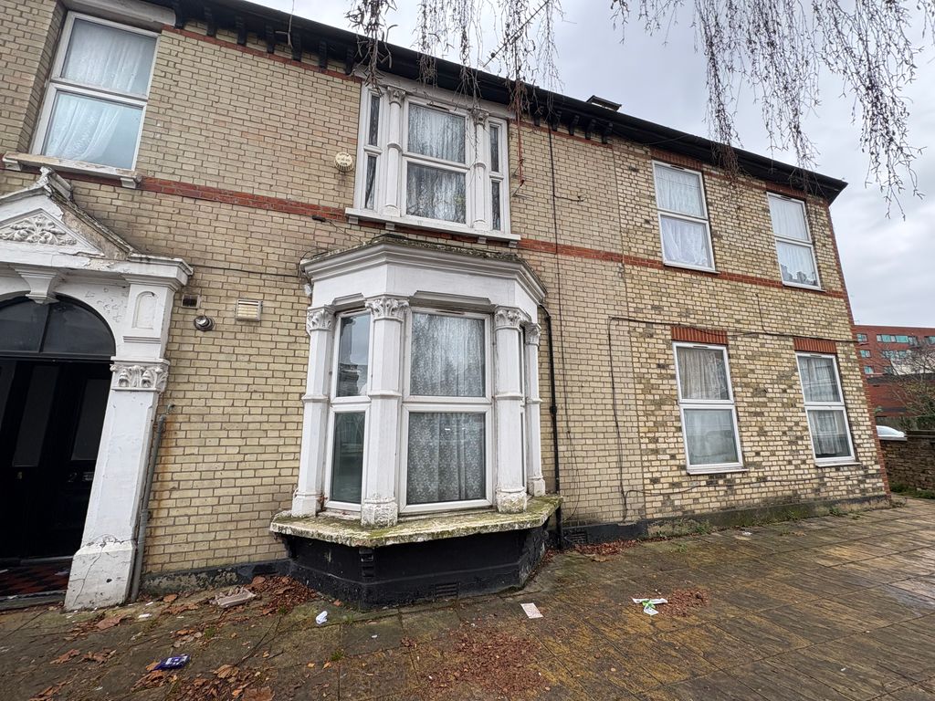 Property photo 1 of 8 Img_0224