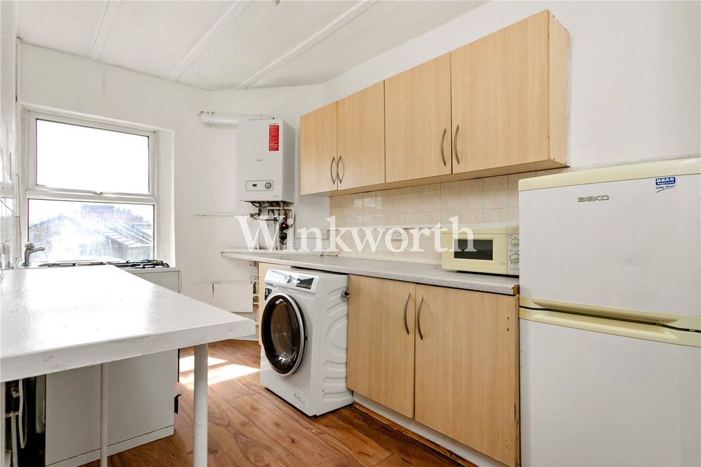 Property photo 3 of 11 Picture No. 05
