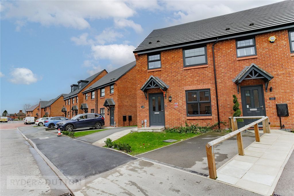 Property photo 1 of 22 Front External