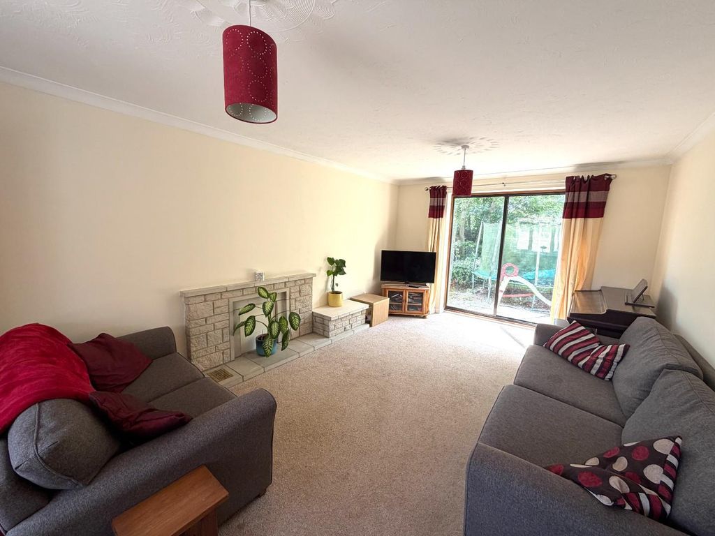 Property photo 2 of 14 Living Room.Jpg