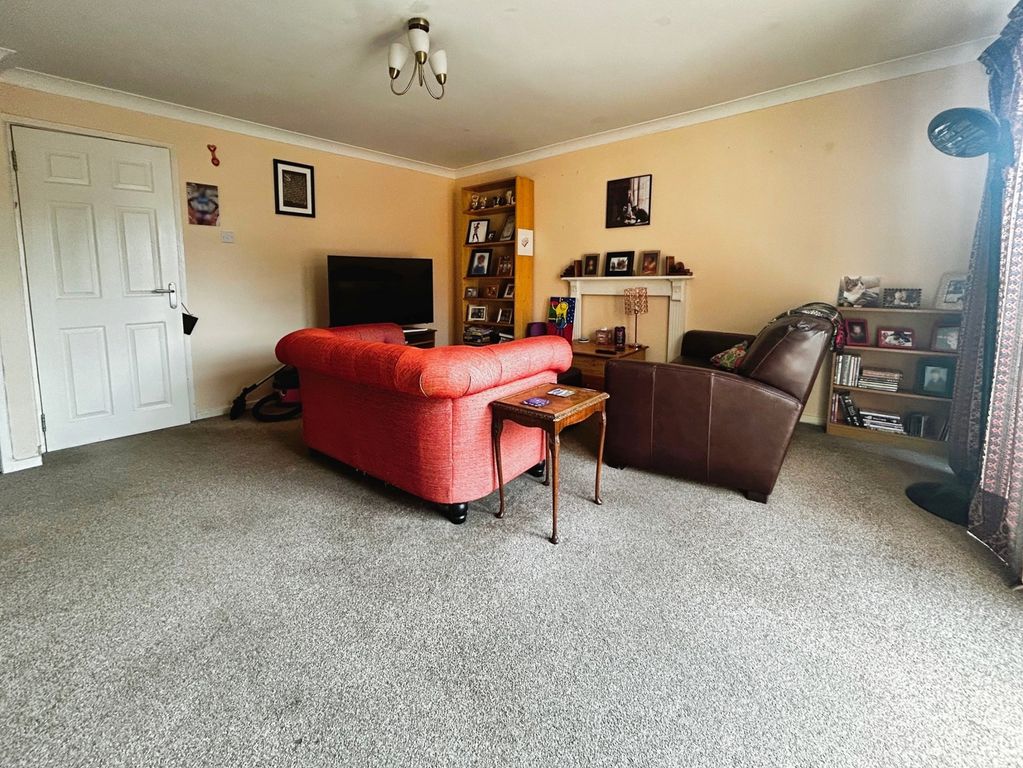 Property photo 2 of 11 Pbox-Img.Jpg