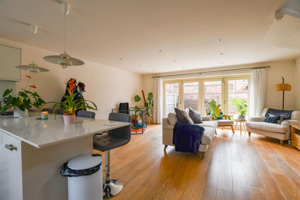 Property photo 2 of 13 Dsc_2235-1.Jpg