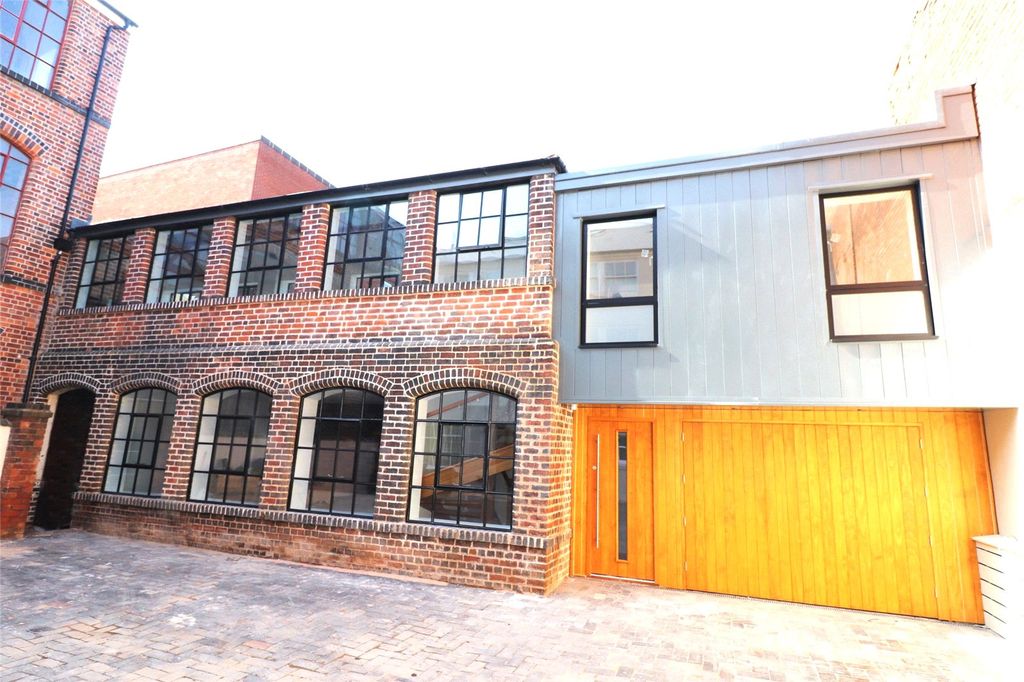 Property photo 1 of 15 Picture No. 17