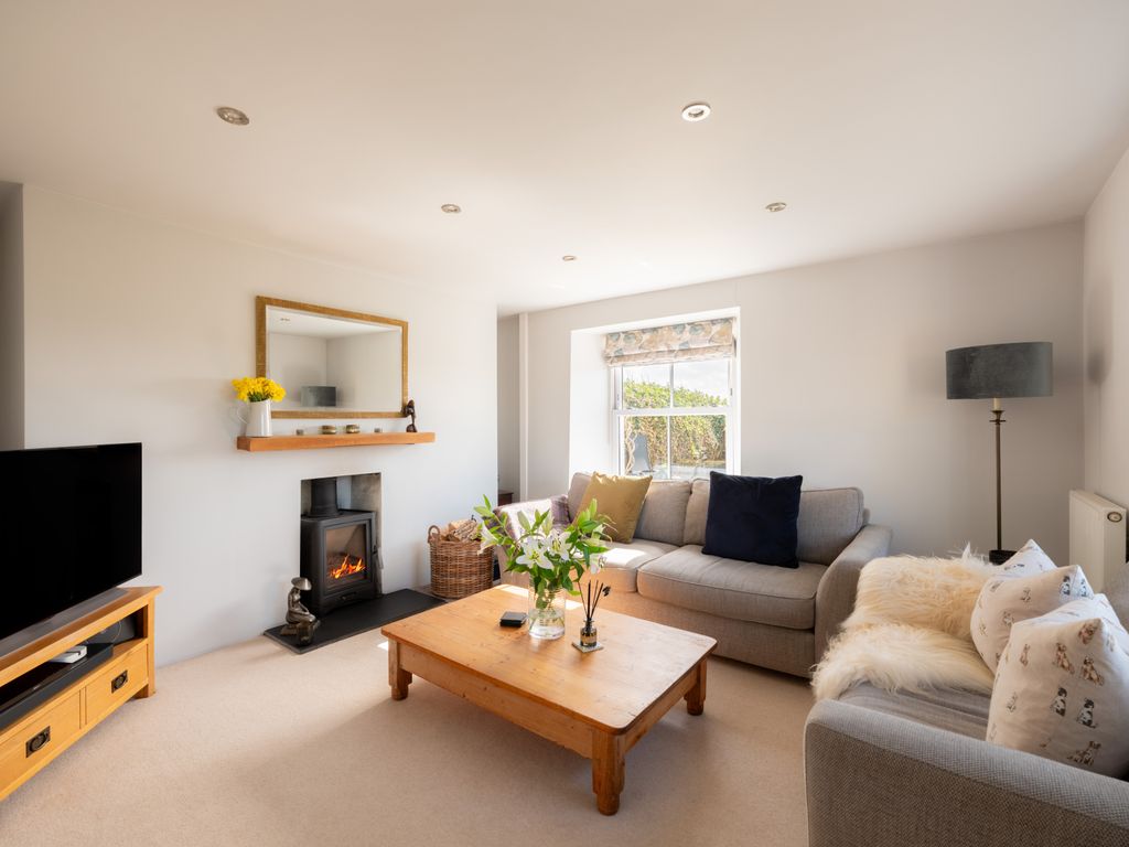 Property photo 3 of 22 Gallery