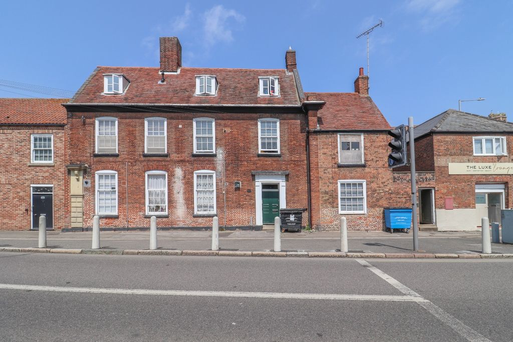 Property photo 1 of 6 4660490
