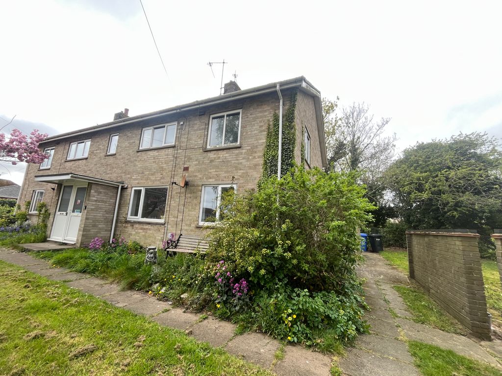 Property photo 1 of 8 Front