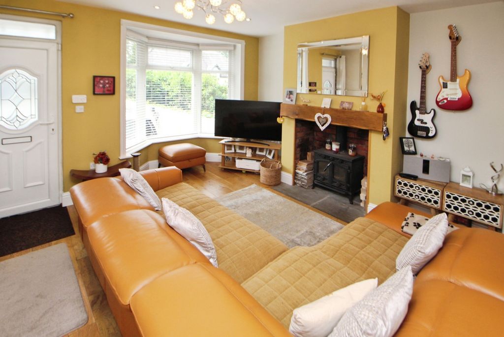Property photo 3 of 11 Pbox-Img.Jpg