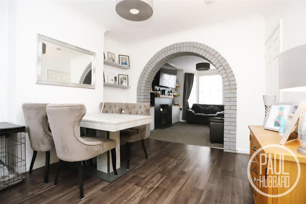 Property photo 3 of 13 Img_2732.Jpg